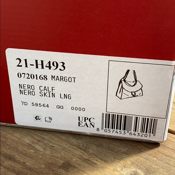 “SOLD” Salvatore Ferragamo Margot Bag - Picture 11 of 13